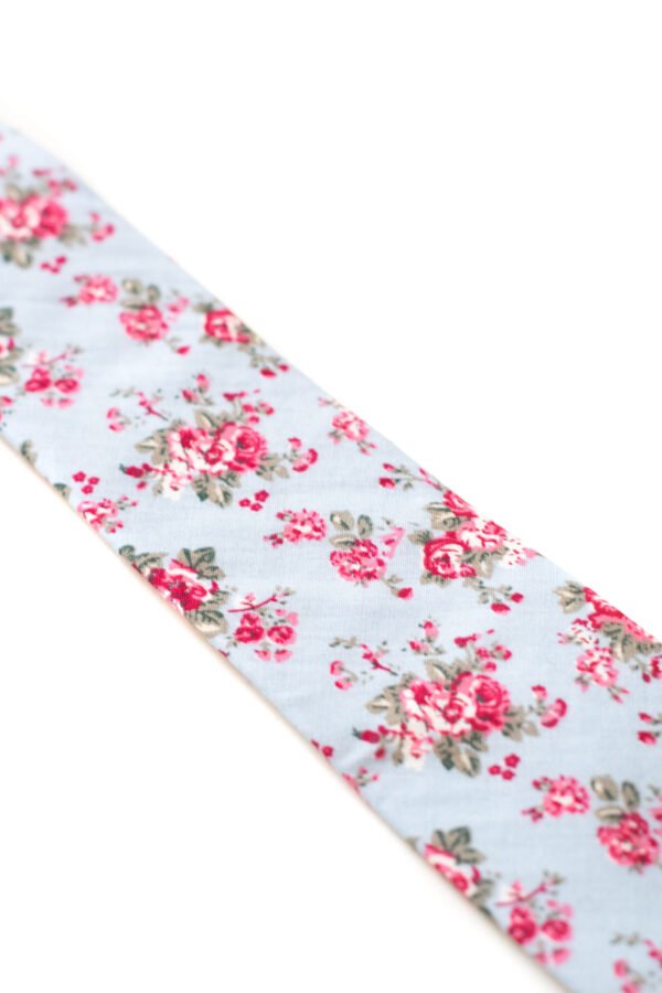 Corbata Floreada Benagil